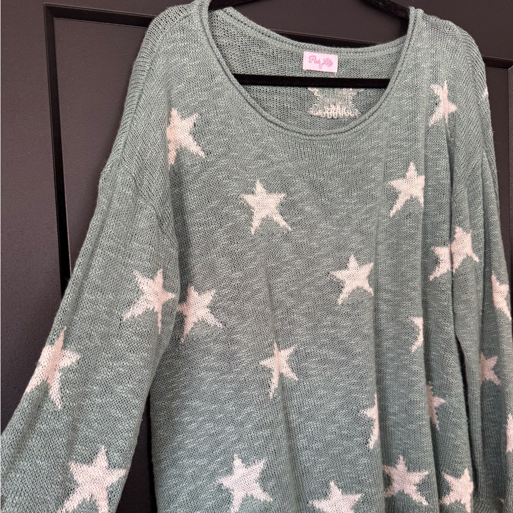 Pink Lily Green Star Pattern Sweater